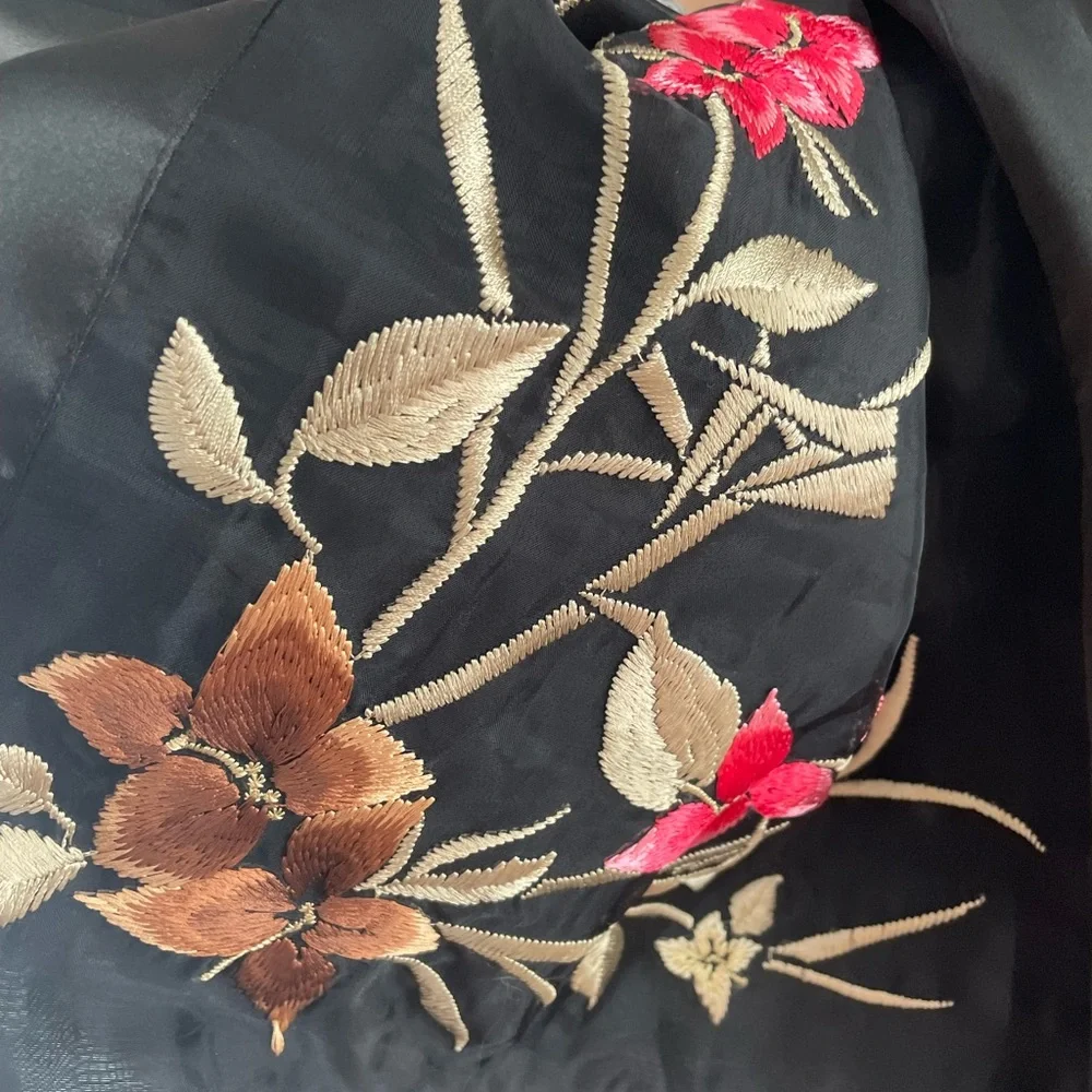 Embroidered black scarf shawl event wrap - Picture 6 of 8